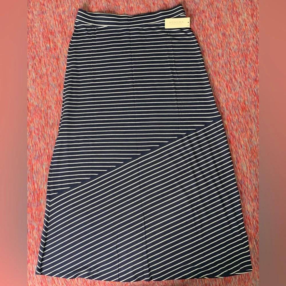 Sonoma White & Navy Striped Maxi Skirt MEDIUM NWT - Picture 4 of 9